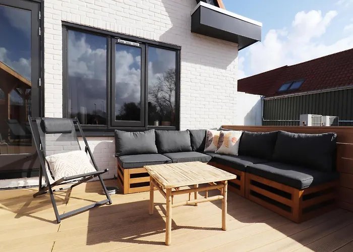 Beautiful Group Loft With Sauna Near The Casa vacanze Julianadorp